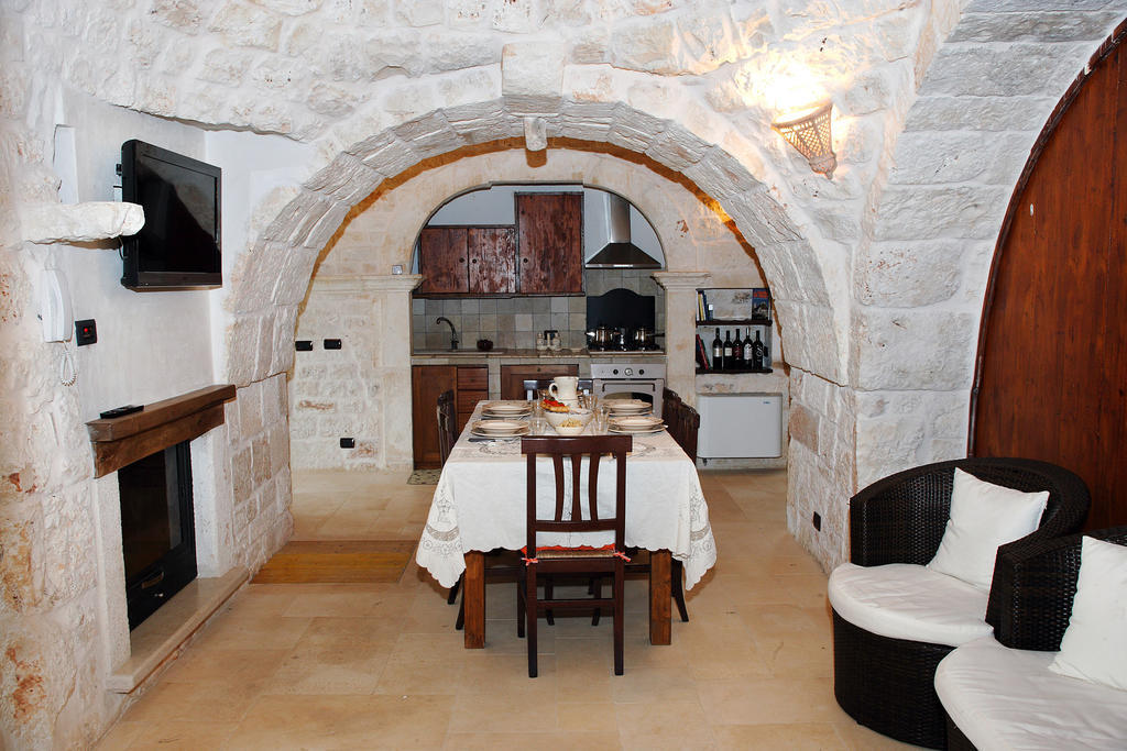 Готель Trulli Boccadoro Остуні Номер фото